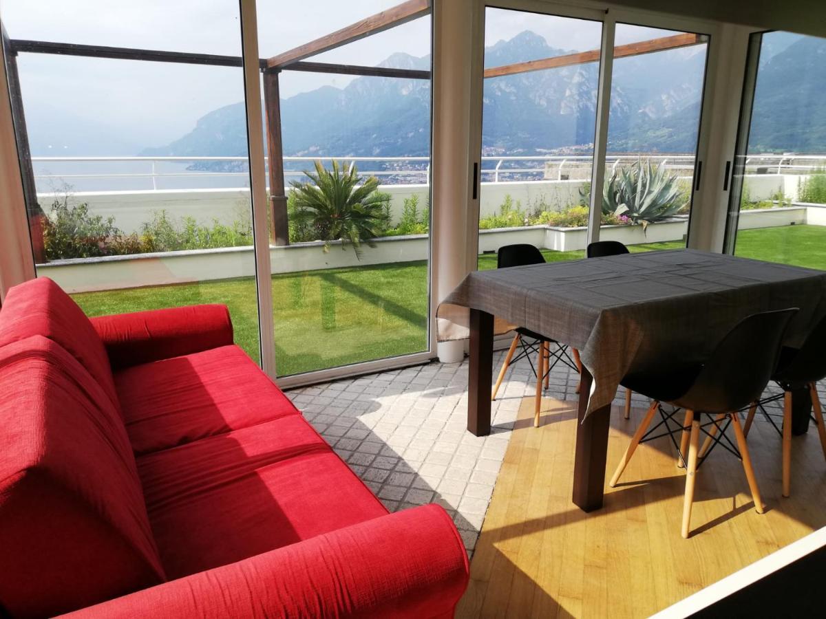 Attico With Big Terrace In Residence With Pool 발브로나 외부 사진