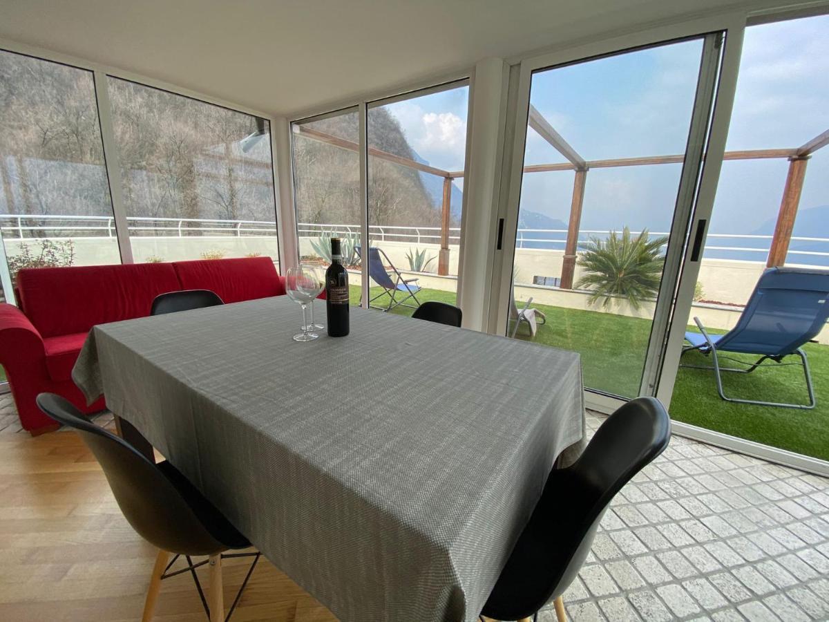 Attico With Big Terrace In Residence With Pool 발브로나 외부 사진